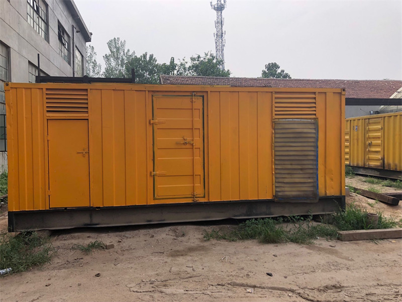 阆中发电机出租进行负载测试时，电瓶电量不足的具体判断标准是什么？